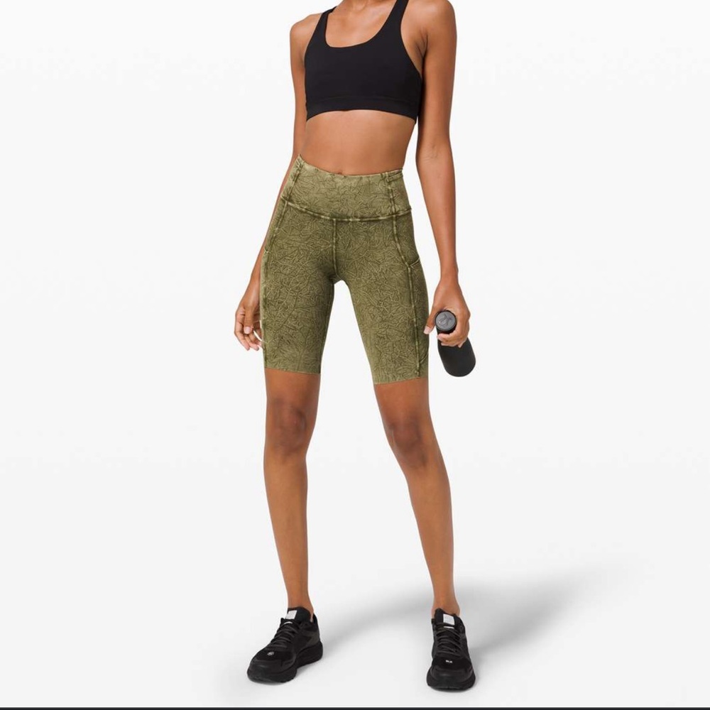 Lululemon Fast and Free 10” High Rise Bike Shorts Ice Dye Green